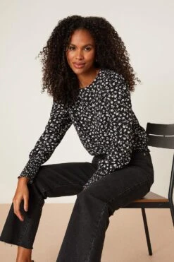 Dorothy Perkins Mono Print Shirred Hem Top