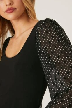 Dorothy Perkins Scoop Neck Woven Spot Flock Sleeve Top -Dorothy Perkins Shop bqq09604 mono xl 3