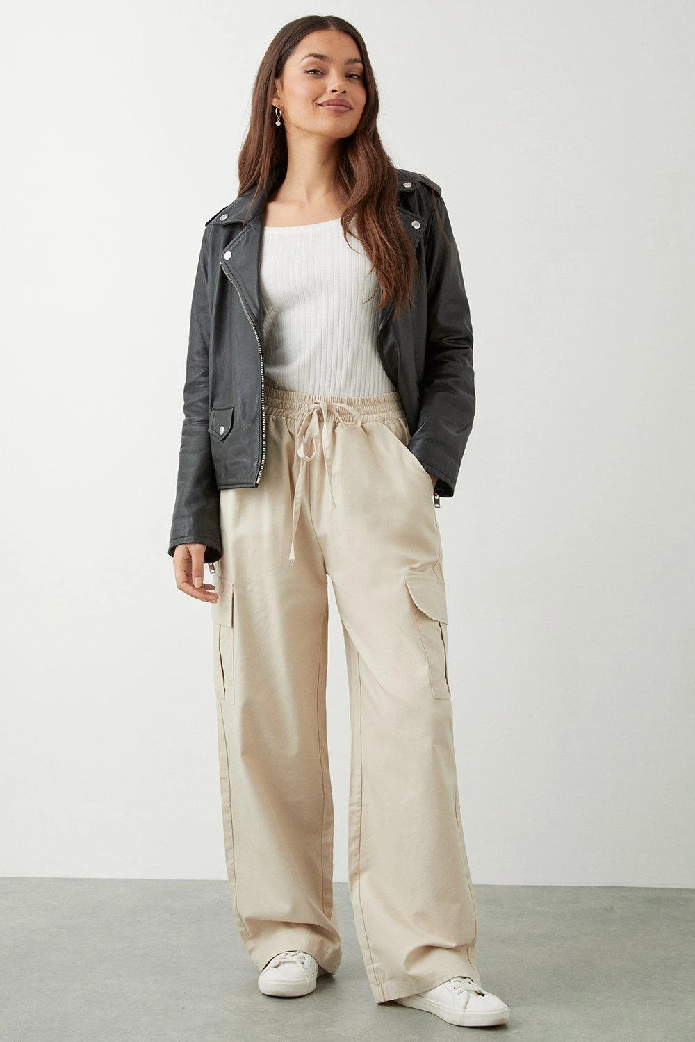 Dorothy Perkins Petite Drawstring Cargo Trouser 3 Dorothy Perkins Petite Drawstring Cargo Trouser