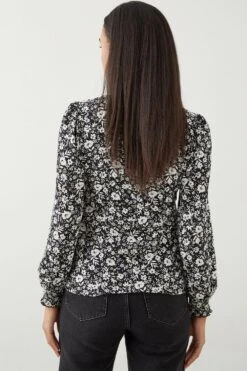 Dorothy Perkins Petite Mono Ditsy Shirred Cuff Long Sleeve Top 8 Dorothy Perkins Petite Mono Ditsy Shirred Cuff Long Sleeve Top -Dorothy Perkins Shop bqq09830 mono xl 2