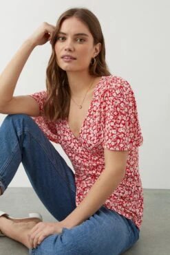 Dorothy Perkins Angel Sleeve Wrap Top 7 Dorothy Perkins Angel Sleeve Wrap Top -Dorothy Perkins Shop bqq10314 red xl 1