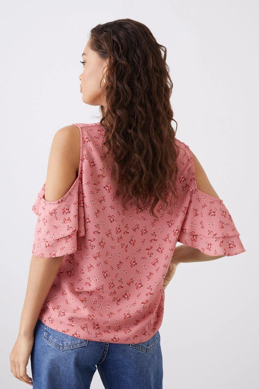 Dorothy Perkins Petite Pink Ditsy Cold Shoulder V Neck Blouse 5 Dorothy Perkins Petite Pink Ditsy Cold Shoulder V Neck Blouse - Image 3