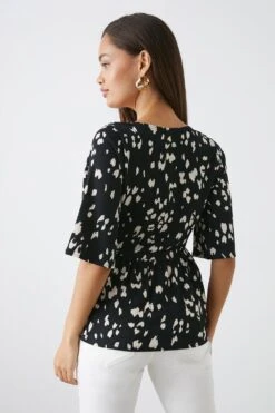 Dorothy Perkins Petite Mono Animal Textured Wrap Blouse -Dorothy Perkins Shop bqq11696 mono xl 2